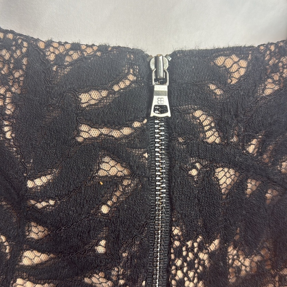 BCBGMaxAzria Black and Tan Lace Crop Top - Picture 3 of 5
